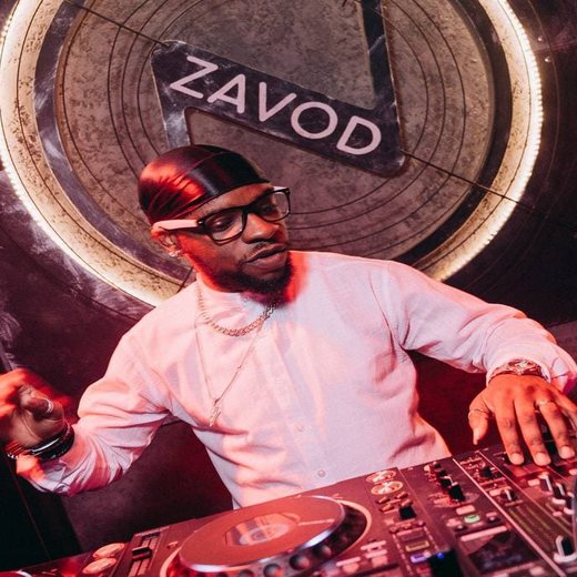 At Zavod, Moscow